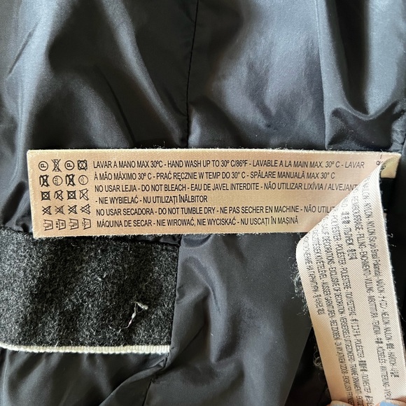 Massimo Dutti Quilted Grey Flannel Vest - Picture 7 of 17